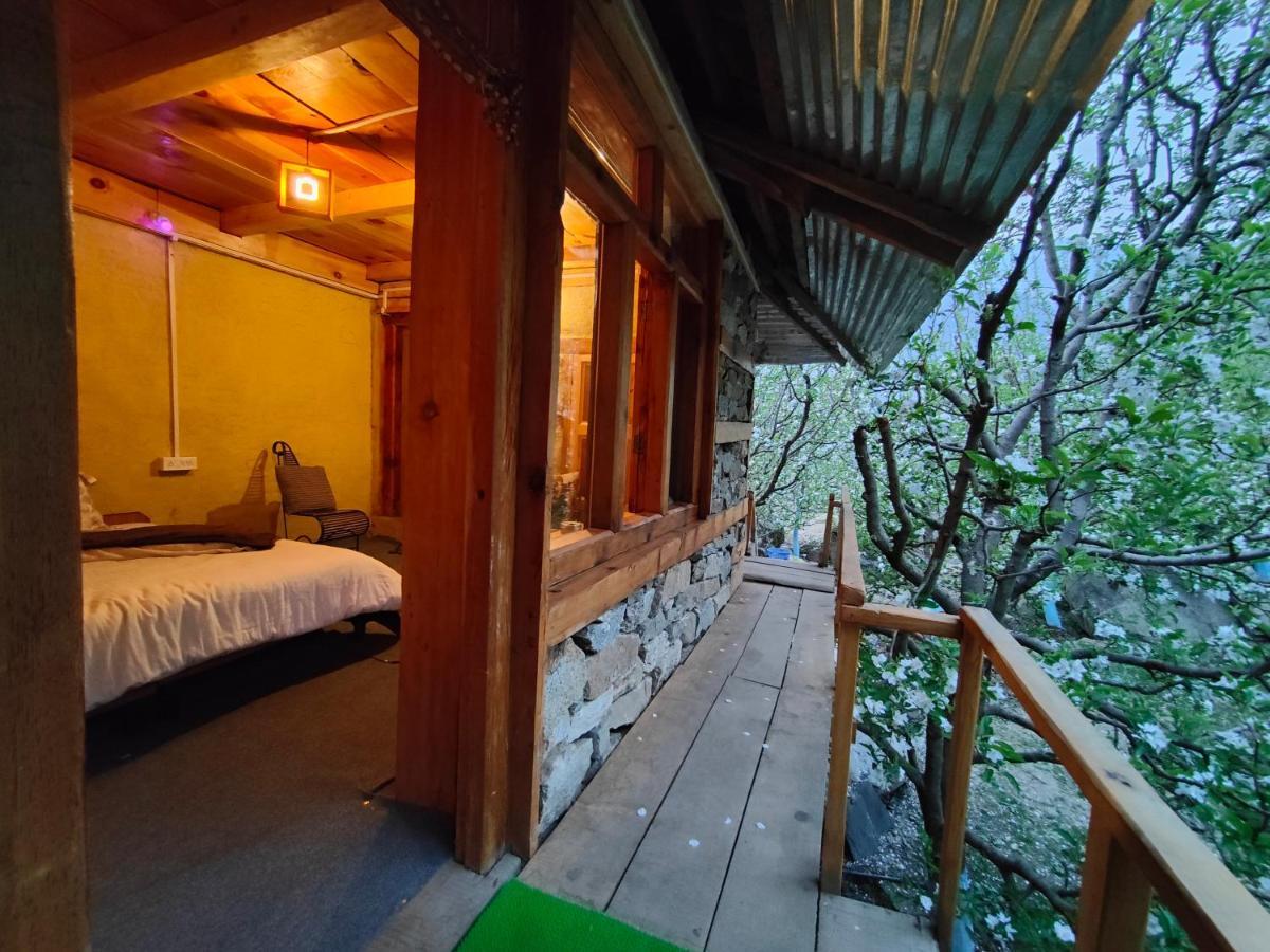 Hotel Yalakhom à Tosh Extérieur photo